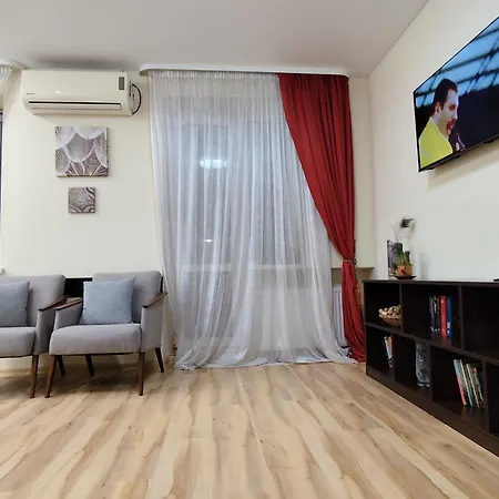 жк малиновского 37 Apartment *