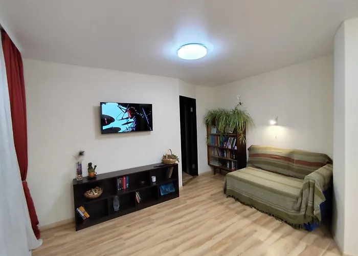 Apartment жк малиновского 37